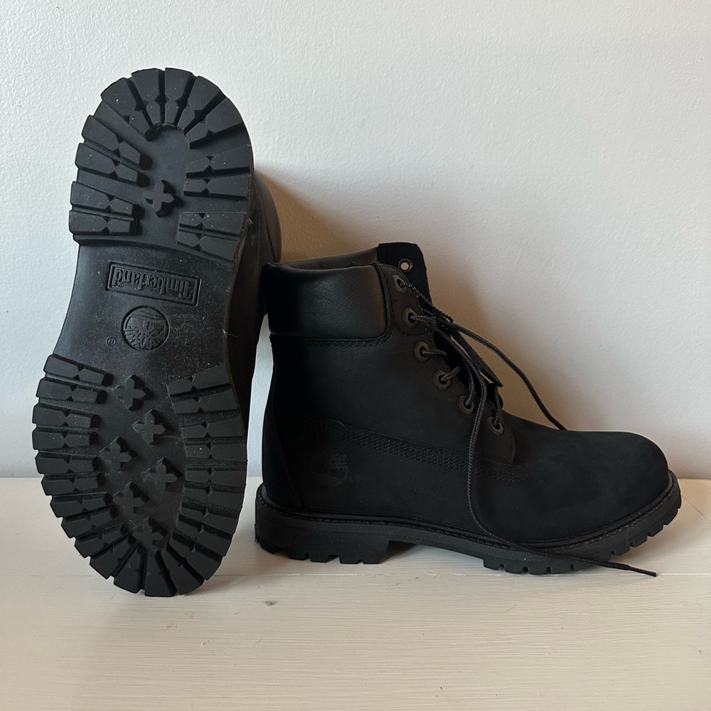 Women's Waterproof 6" Premium Lug Sole Boots - Black (NWOT)